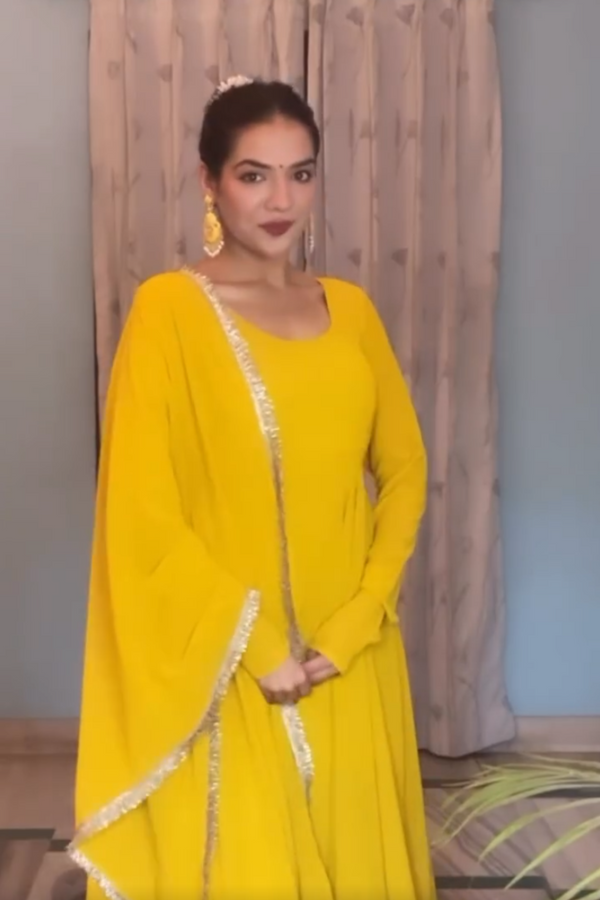 Suhani Khunteta X Pitambari Anarkali Set